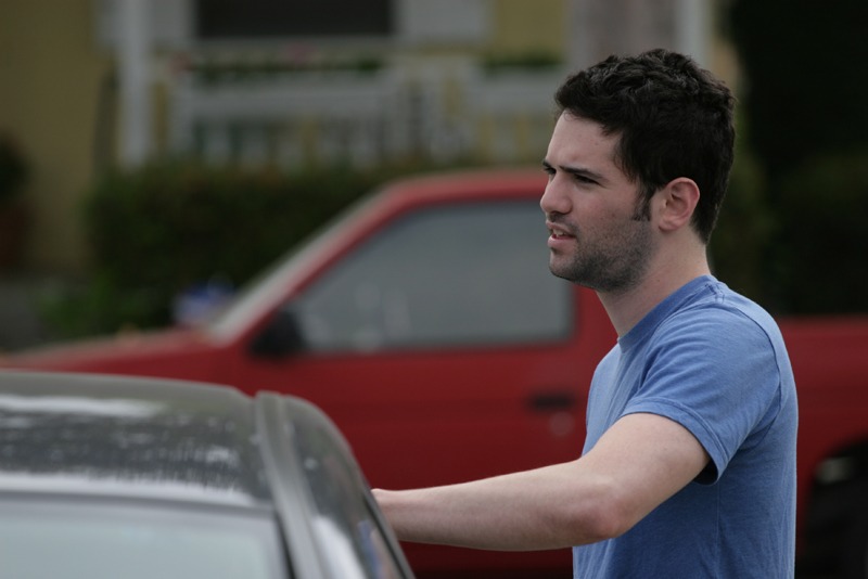 Dan Trachtenberg en una alfombra roja o evento de la industria