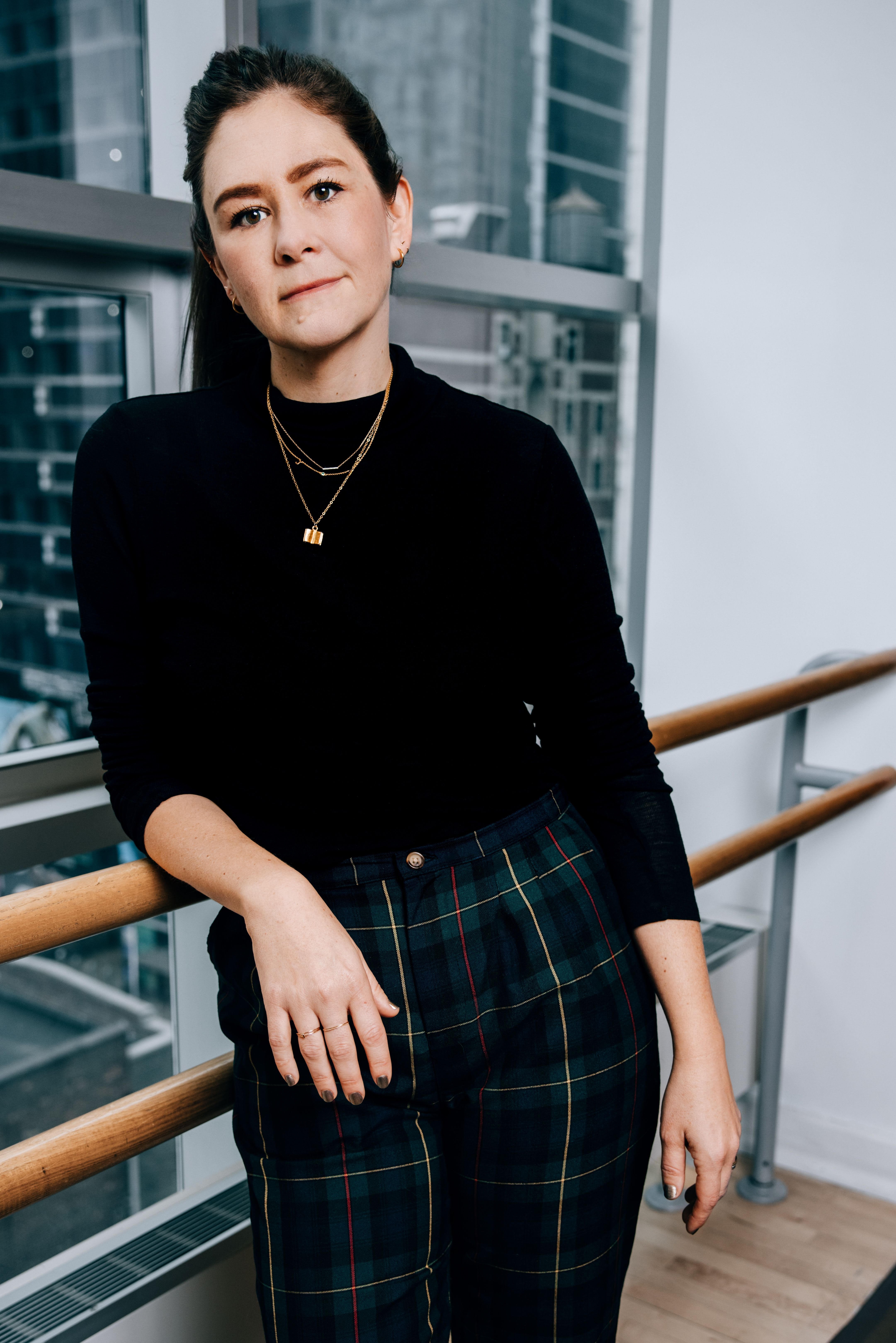 Bekah Brunstetter, creadora de The Five Star Weekend, firma su primer contrato global con Universal