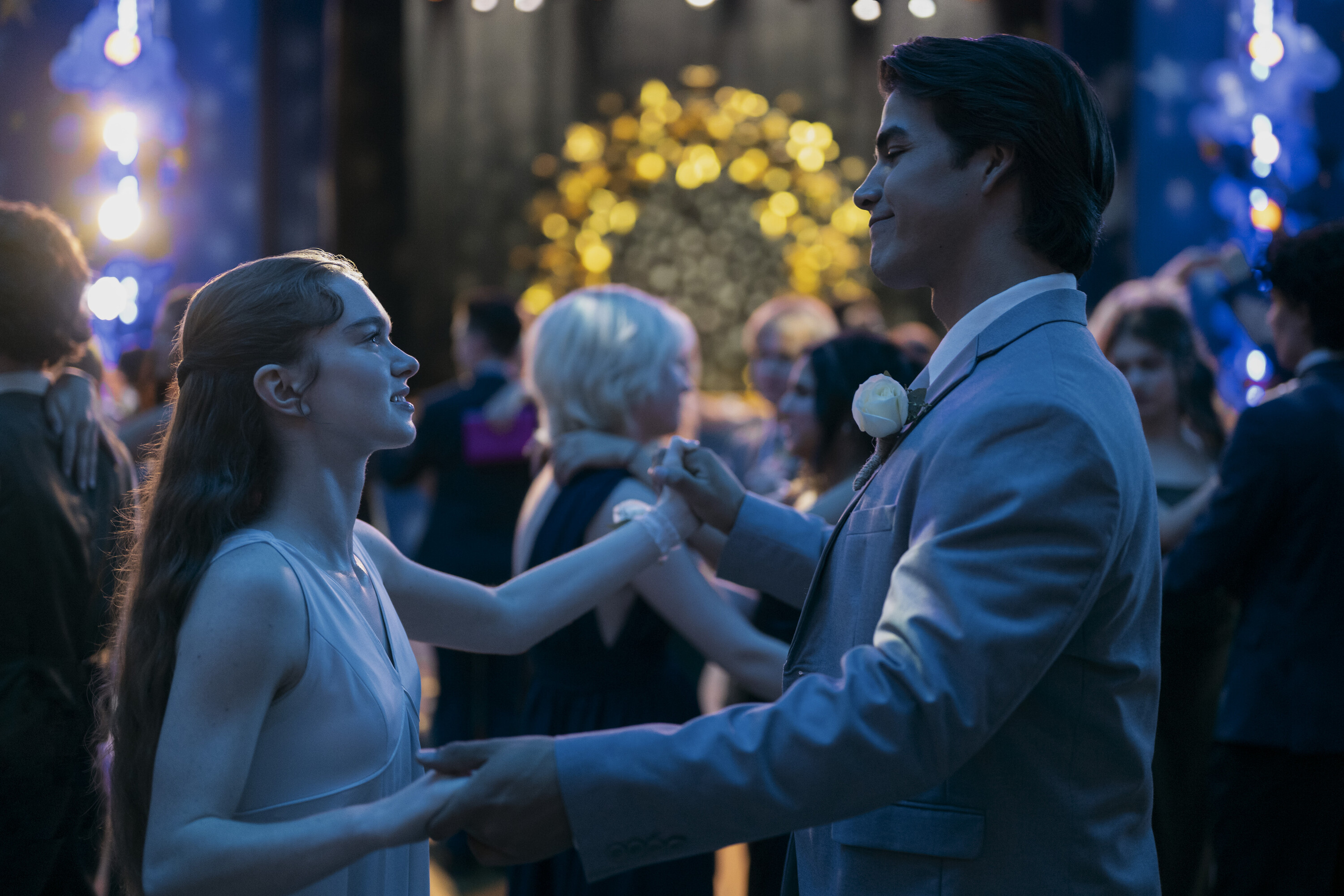 Summer H. Howell caracterizada como Carrie White en la serie de Prime Video